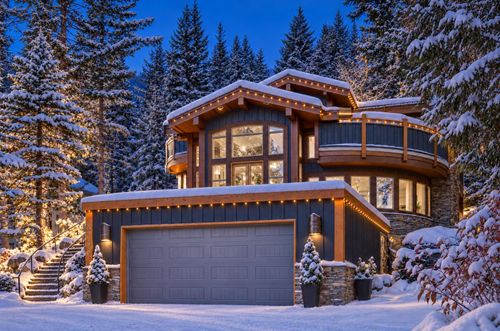 8348 Mountain View Dr, Whistler, BC, V8E0G3 | Card Image