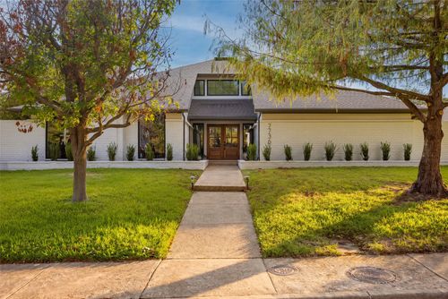 7736 Bantry Lane, Dallas, TX, 75248 | Card Image