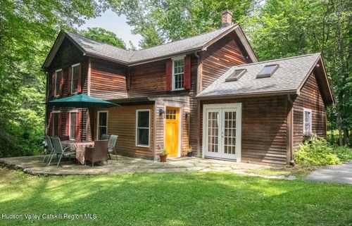 66 River St, Chatham, NY, 12037-1016 | Card Image