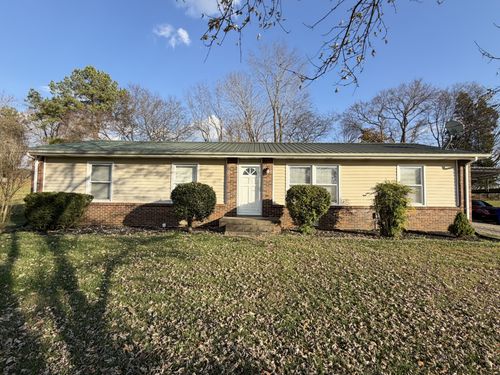 300 Valley View Dr, White House, TN, 37188-8931 | Card Image