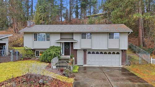 3912 S Sundown Dr, Spokane Valley, WA, 99206-9546 | Card Image