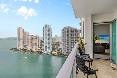t-2514-300 Biscayne Blvd, Miami, FL, 33131-5373 | Card Image