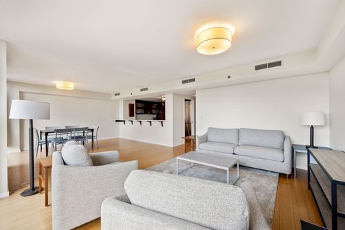 808-975 Memorial Dr, Cambridge, MA, 02138-5754 | Card Image