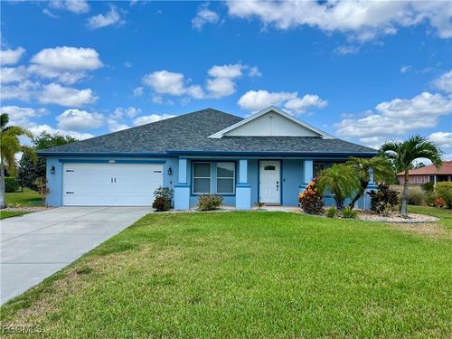 8000 Fountain Mist Blvd, LEHIGH ACRES, FL, 33972-7128 | Card Image