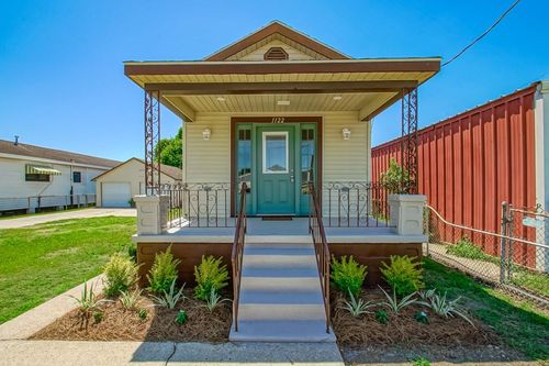 1122 10th St, Gretna, LA, 70053-6244 | Card Image