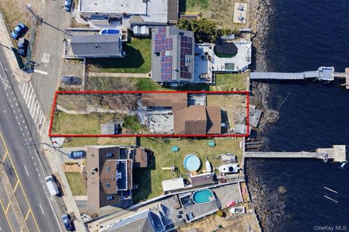 631 Cross Bay Blvd, Broad Channel, NY, 11693-1030 | Card Image