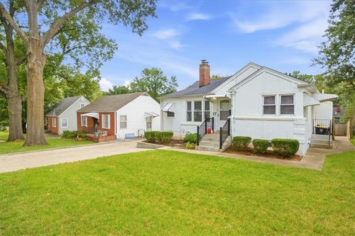 27 E 85th St, Kansas City, MO, 64114-2539 | Card Image