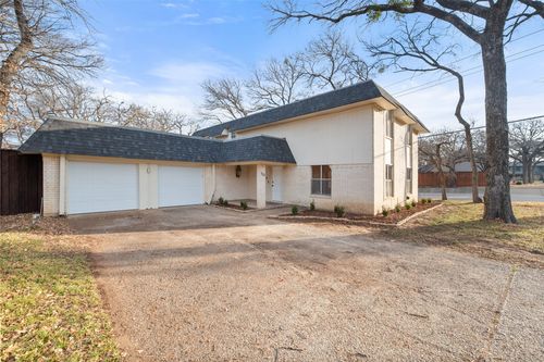701 Rocky Canyon Rd, Arlington, TX, 76012-4116 | Card Image
