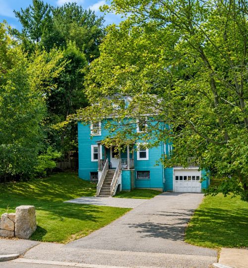 764 Lexington Street, Waltham, MA, 02452 | Card Image