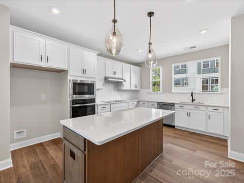 1331 Sandstar Ln, Charlotte, NC, 28226-3377 | Card Image