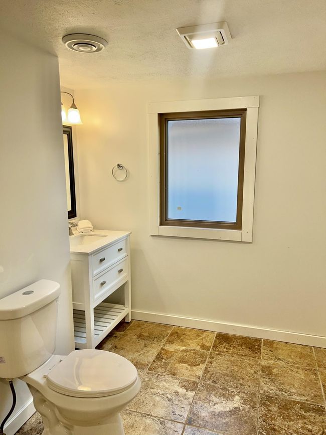 8-Main level full bathroom | Image 11