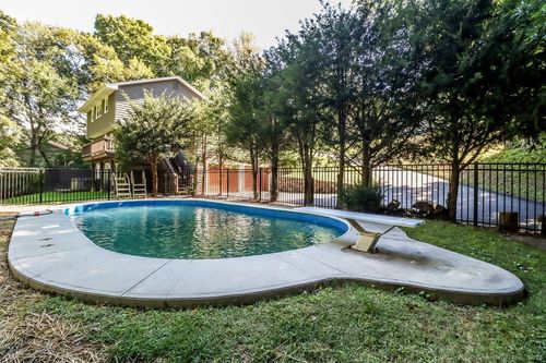 38 Fairmount Dr, Danbury, CT, 06811-4427 | Card Image