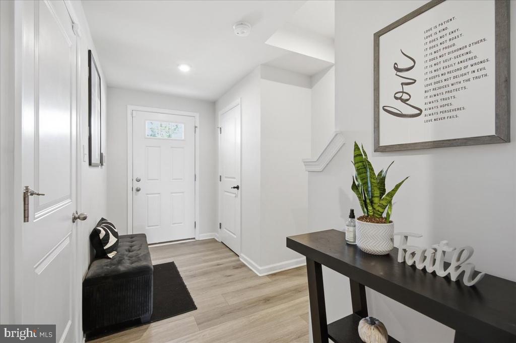 Residential in BEVERLY 5