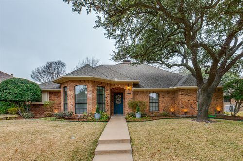 2313 Diamond Oaks Dr, Garland, TX, 75044-7315 | Card Image