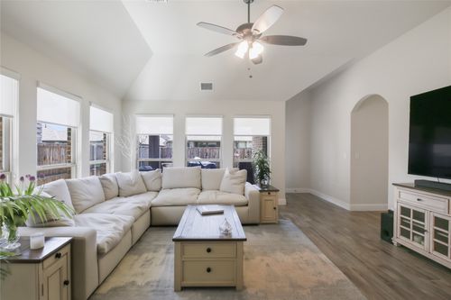 1316 Stoneleigh Pl, Aubrey, TX, 76227-2704 | Card Image