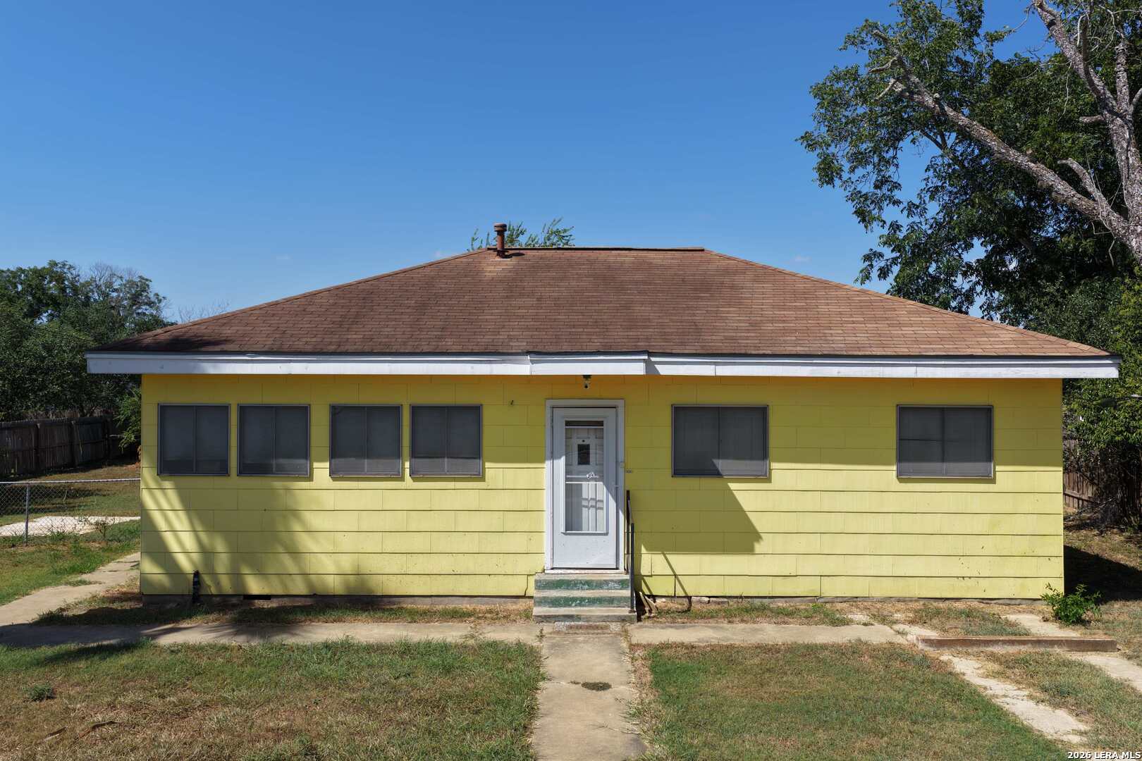 Residential in Floresville 3