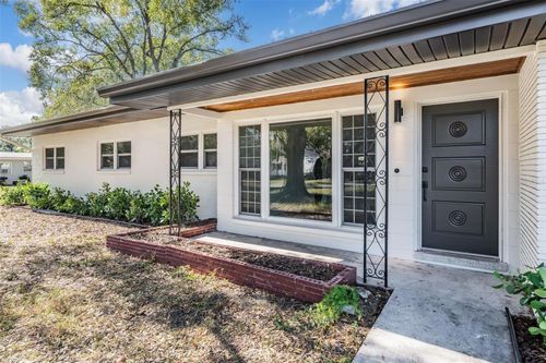 11012 N Oregon Ave, TAMPA, FL, 33612-5132 | Card Image