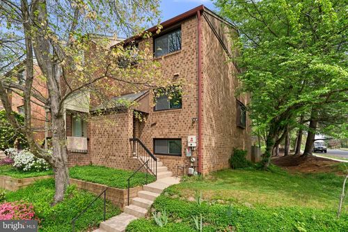 8902 Skyrock Ct, Columbia, MD, 21046-1418 | Card Image