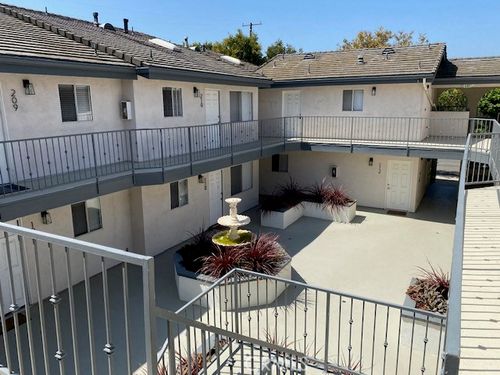 205-5401 E Anaheim Road, Long Beach, CA, 90815 | Card Image