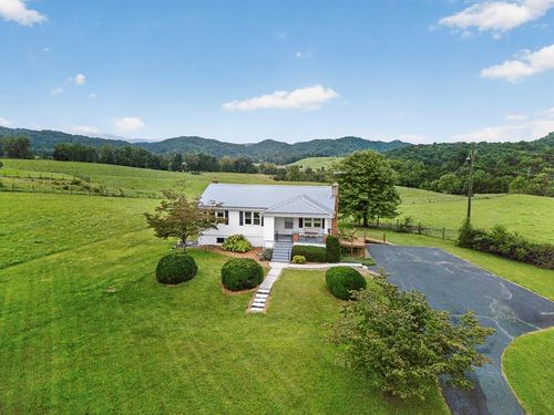 28107 Minton Ln, Abingdon, VA, 24211-6541 | Card Image
