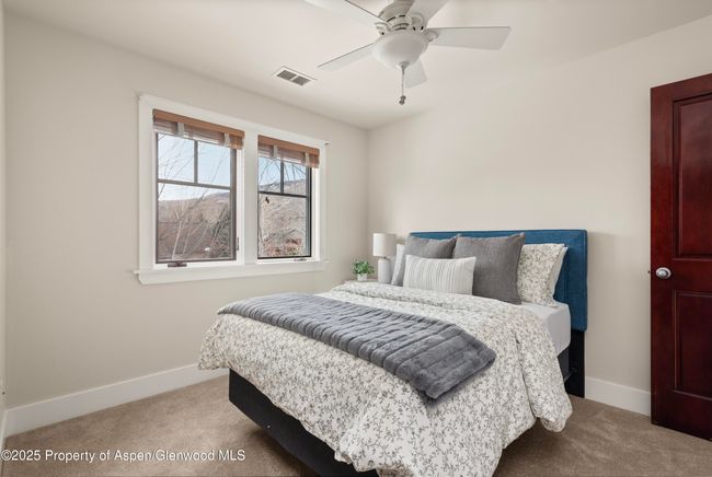 314 Sopris Cir, House other with 3 bedrooms, 3 bathrooms and 2 parking in Basalt CO | Image 23