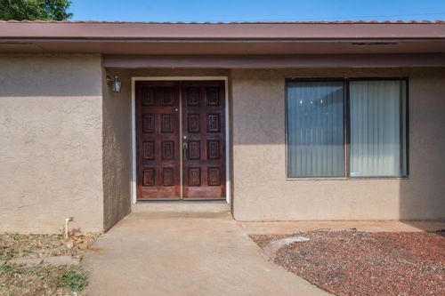 9244 Rogers Road, Sacramento, CA, 95829 | Card Image