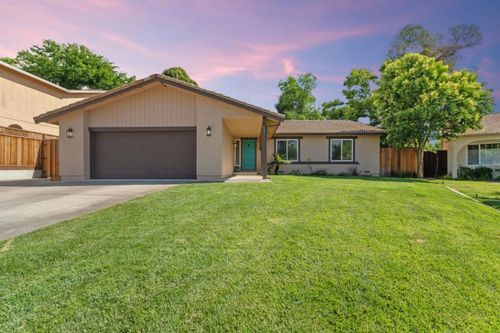 690 Antonio Ct, Gilroy, CA, 95020 | Card Image