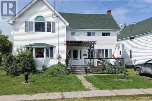 --18 Lorne St W, Thessalon, ON, P0R1L0 | Card Image