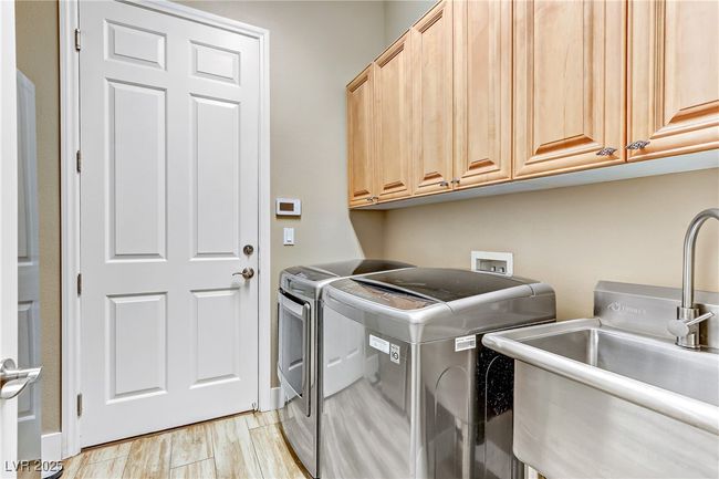 5434 Pendini Point Ct, House other with 3 bedrooms, 3 bathrooms and null parking in Las Vegas NV | Image 28