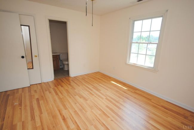 1114 Golden Leaf Rd, House other with 3 bedrooms, 2 bathrooms and null parking in Nathalie VA | Image 18