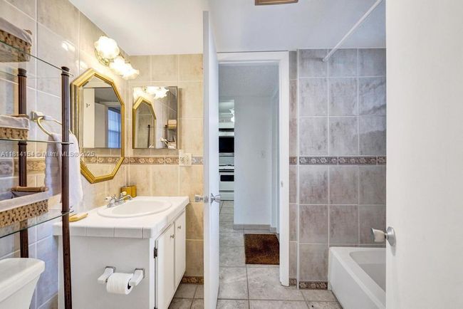 APT-304 - 1911 Sabal Palm Dr, Condo with 2 bedrooms, 2 bathrooms and null parking in Davie FL | Image 22