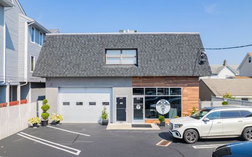 202-107 Stuyvesant Ave, Lyndhurst, NJ, 07071-1426 | Card Image