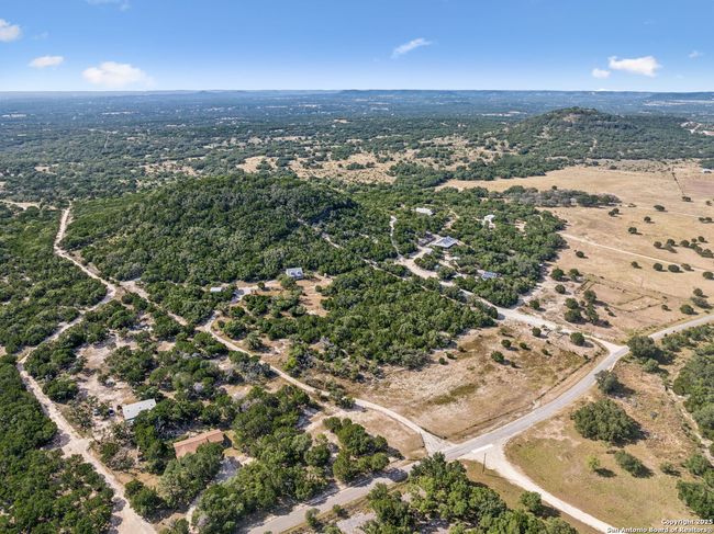 5014 Bump Gate Rd, House other with 3 bedrooms, 2 bathrooms and null parking in Pipe Creek TX | Image 46