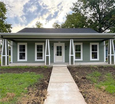 708 N Main Street, House other with 3 bedrooms, 2 bathrooms and null parking in Urich MO | Image 2