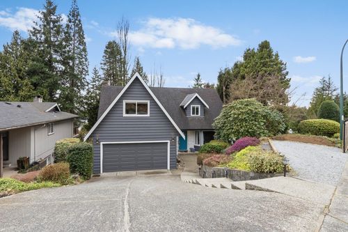 363 Dartmoor Dr, Coquitlam, BC, V3K5R6 | Card Image