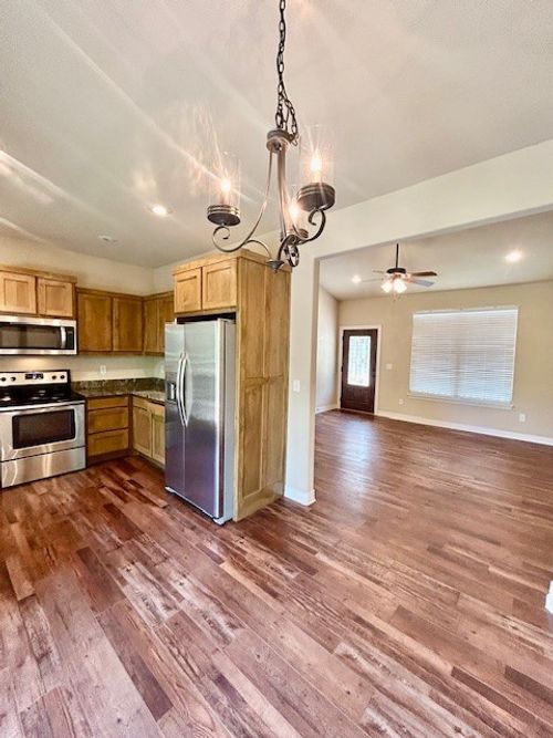 10 Bracknell Ln, Bella Vista, AR, 72715-7834 | Card Image
