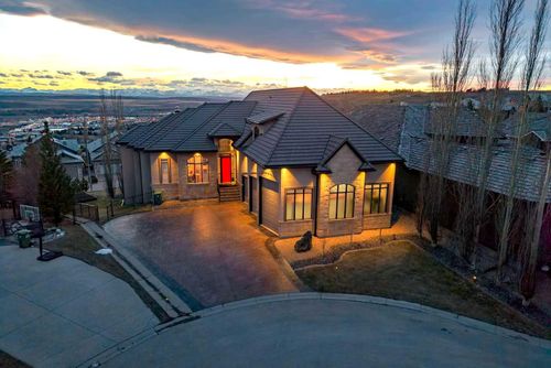212 Gleneagles Estates Lane, Cochrane, AB, T4C2H9 | Card Image