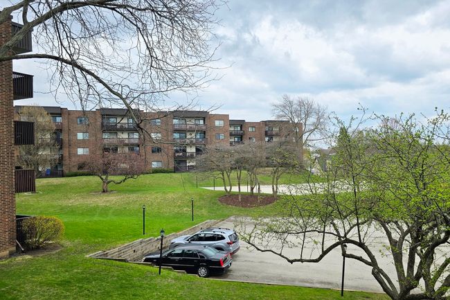 APT-202 - 650 Whitney Ct, Condo with 2 bedrooms, 2 bathrooms and 1 parking in Gurnee IL | Image 19