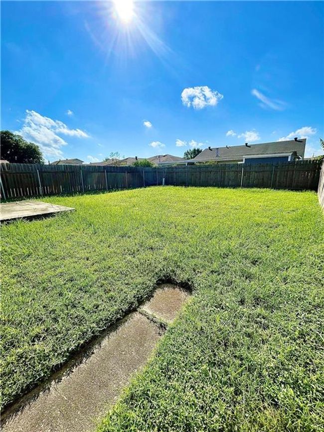 2116 Breckenridge Dr, House attached with 3 bedrooms, 2 bathrooms and null parking in Harvey LA | Image 6