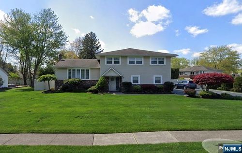 8 Amboy Drive, Wayne, NJ, 07470 | Card Image