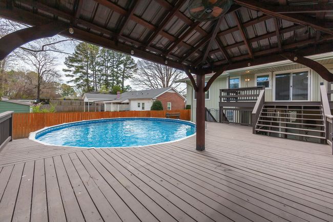 596 Russell Rd, House other with 3 bedrooms, 2 bathrooms and 3 parking in Jackson TN | Image 10