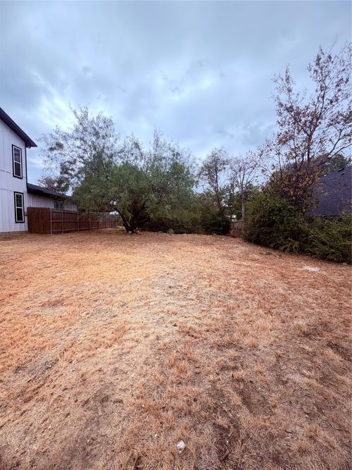 1520 Avenue D, Fort Worth, TX, 76104 | Card Image
