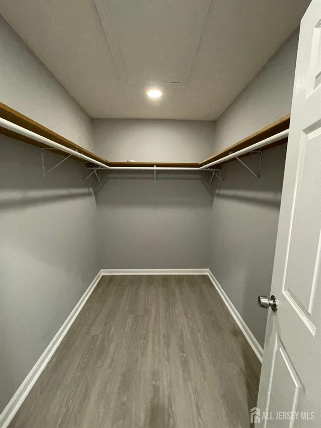 171 Washington Rd, House other with 5 bedrooms, 2 bathrooms and null parking in Sayreville NJ | Image 16