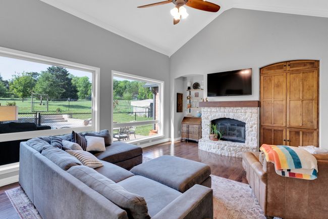 2831 Keri Ct, House other with 4 bedrooms, 3 bathrooms and null parking in Midlothian TX | Image 4