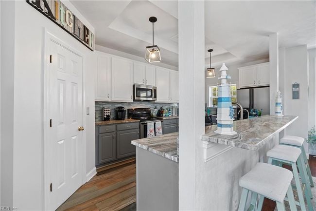 9509 14 Th Bay St, House attached with 4 bedrooms, 3 bathrooms and null parking in Norfolk VA | Image 19