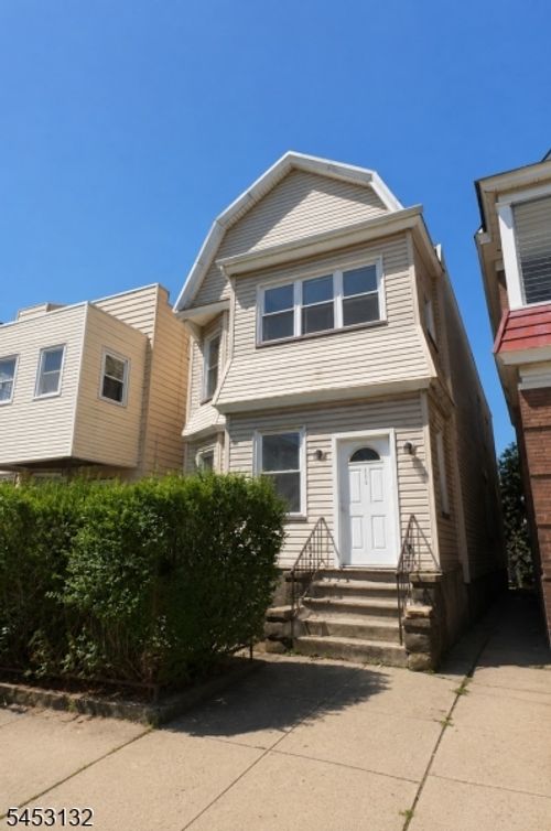 143 Pearsall Ave, Jersey City, NJ, 07305-3811 | Card Image