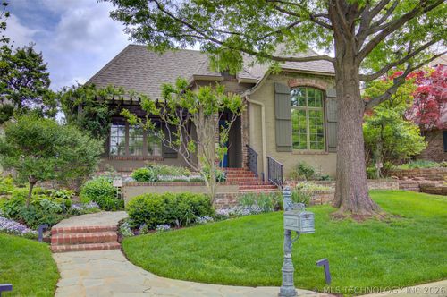 1439 S Owasso Avenue, Tulsa, OK, 74120 | Card Image