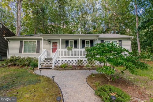 659 Lake Caroline Dr, Ruther Glen, VA, 22546-5115 | Card Image