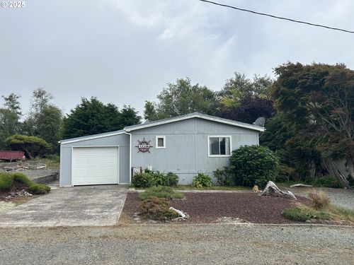 1057 Ne 12th Ave, Rockaway Beach, OR, 97136-9578 | Card Image