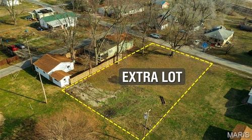 432 Anderson St, Carlinville, IL, 62626-1204 | Card Image